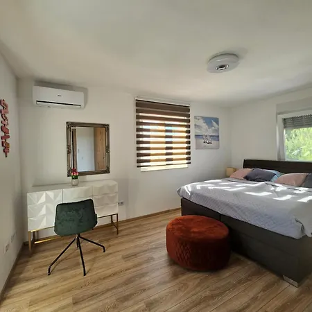 Apartmán Torovi - Pool Oasis *