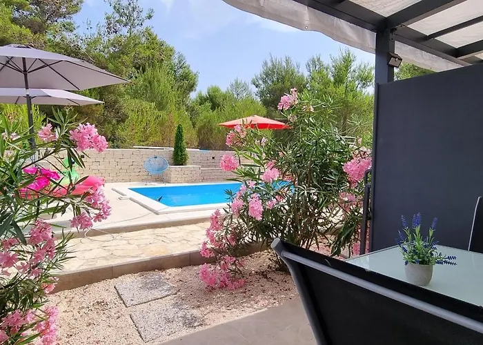 Torovi - Pool Oasis Apartmán *