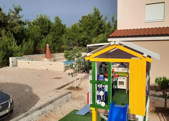 Torovi - Pool Oasis *